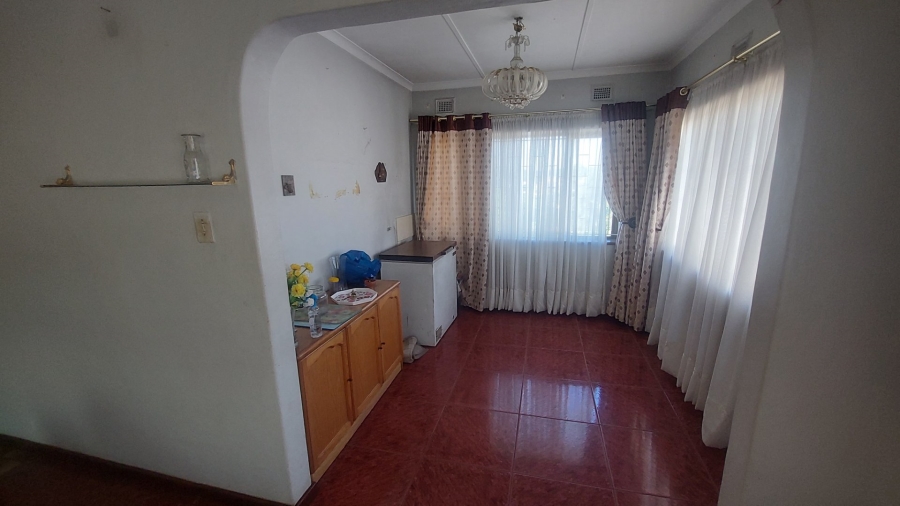 6 Bedroom Property for Sale in Umhlatuzana KwaZulu-Natal