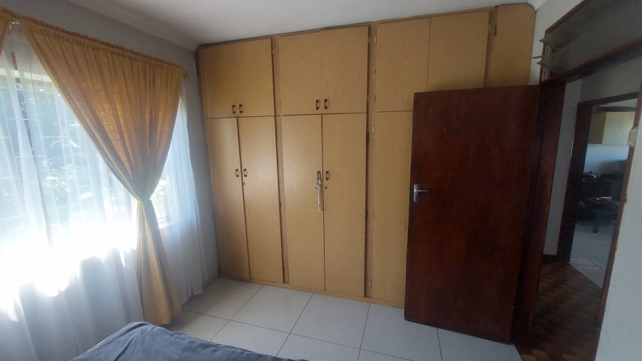 6 Bedroom Property for Sale in Umhlatuzana KwaZulu-Natal