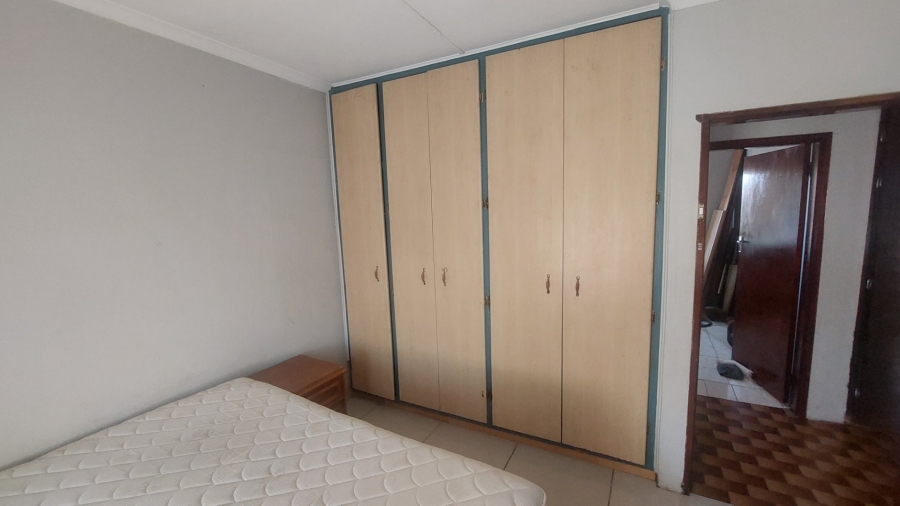 6 Bedroom Property for Sale in Umhlatuzana KwaZulu-Natal