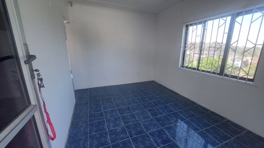 6 Bedroom Property for Sale in Umhlatuzana KwaZulu-Natal