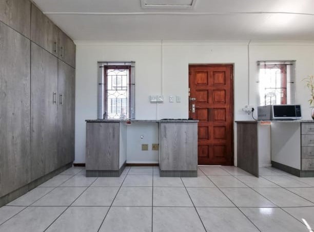 To Let 1 Bedroom Property for Rent in Reservoir Hills KwaZulu-Natal