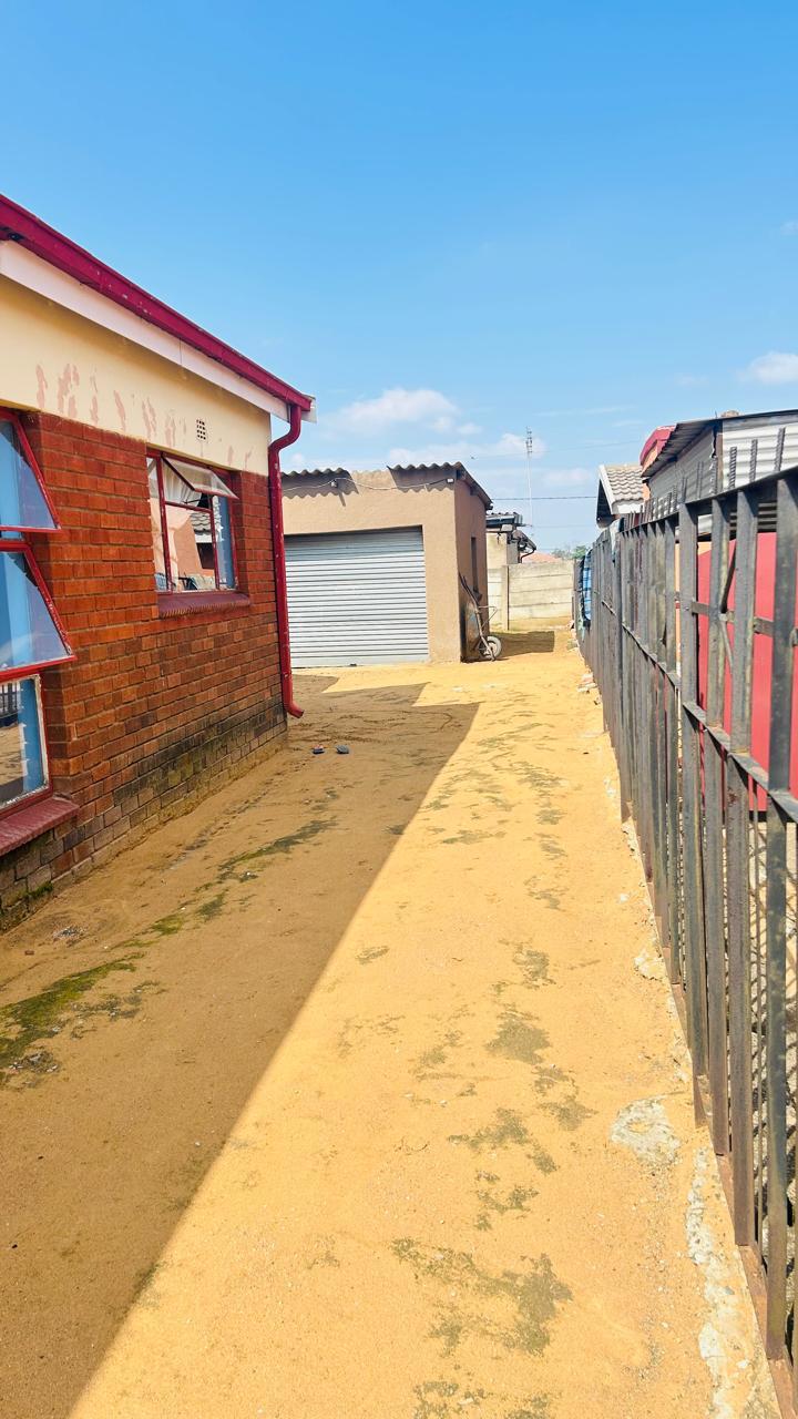  Bedroom Property for Sale in Osizweni KwaZulu-Natal