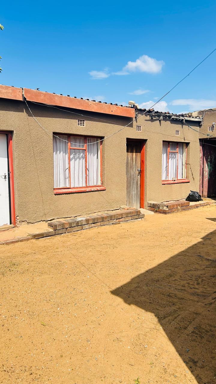  Bedroom Property for Sale in Osizweni KwaZulu-Natal