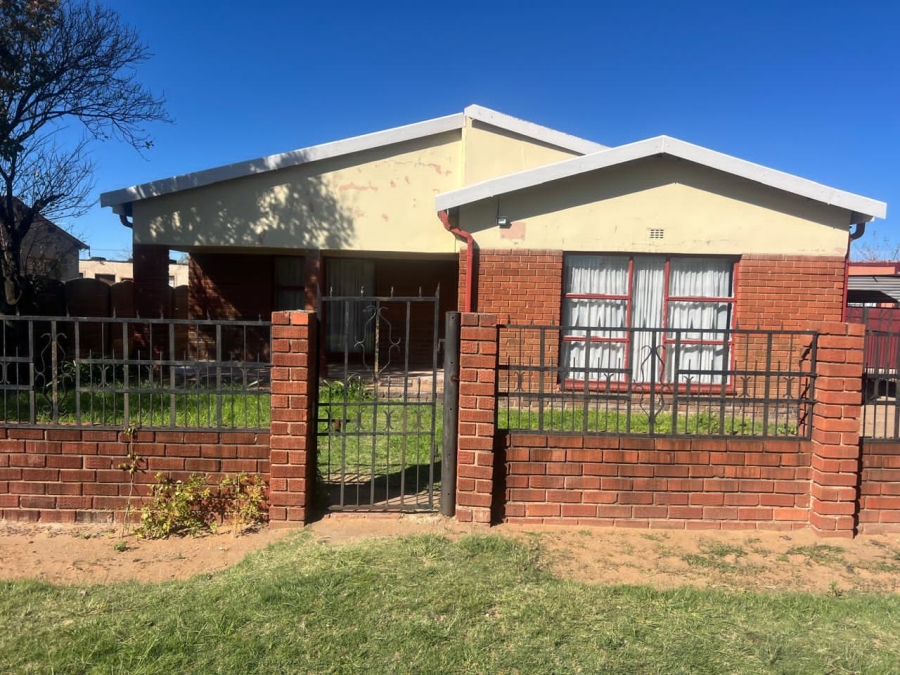 5 Bedroom Property for Sale in Osizweni KwaZulu-Natal