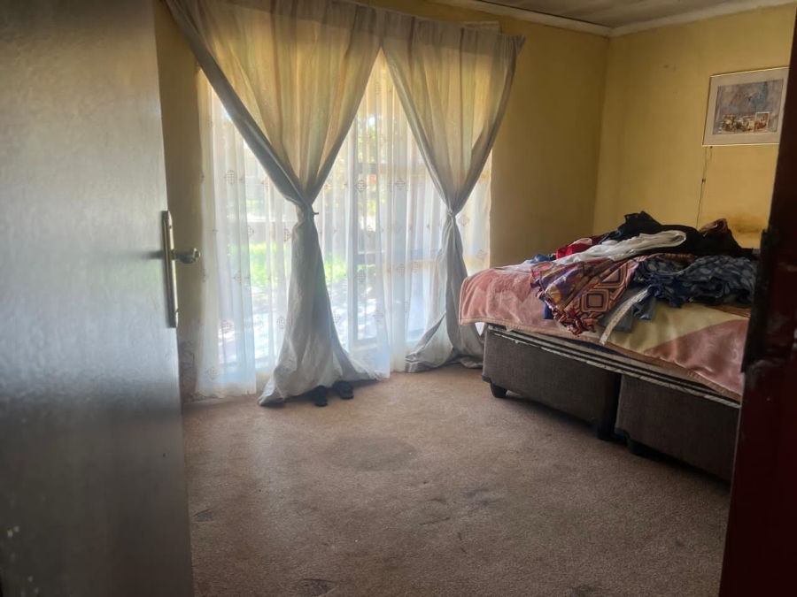 5 Bedroom Property for Sale in Osizweni KwaZulu-Natal