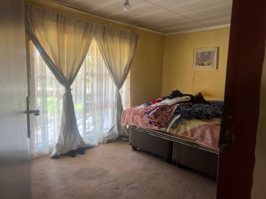 5 Bedroom Property for Sale in Osizweni KwaZulu-Natal