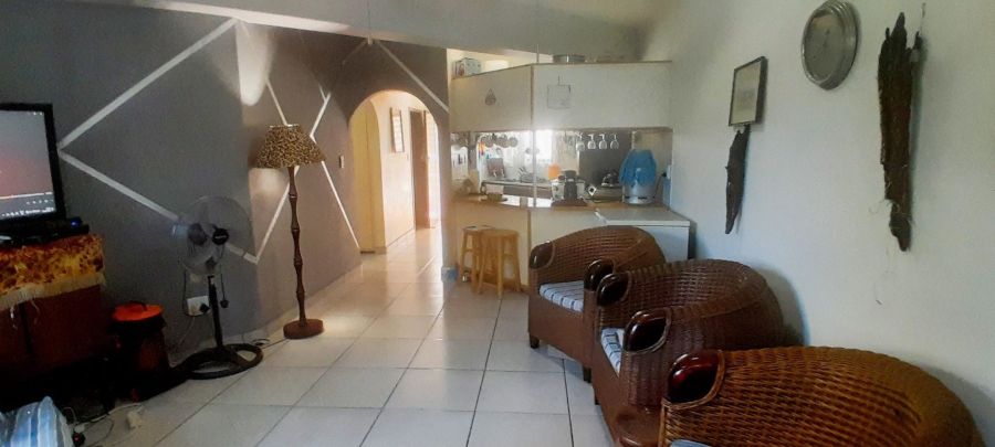 2 Bedroom Property for Sale in Manaba Beach KwaZulu-Natal