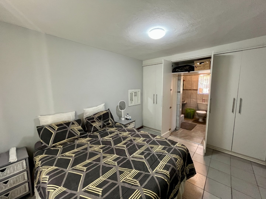 To Let 1 Bedroom Property for Rent in Hillary KwaZulu-Natal