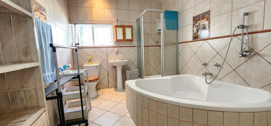 4 Bedroom Property for Sale in Mtwalume KwaZulu-Natal