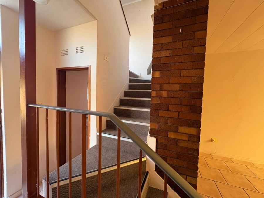 To Let 2 Bedroom Property for Rent in Huttenheights KwaZulu-Natal