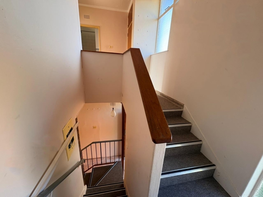 To Let 2 Bedroom Property for Rent in Huttenheights KwaZulu-Natal