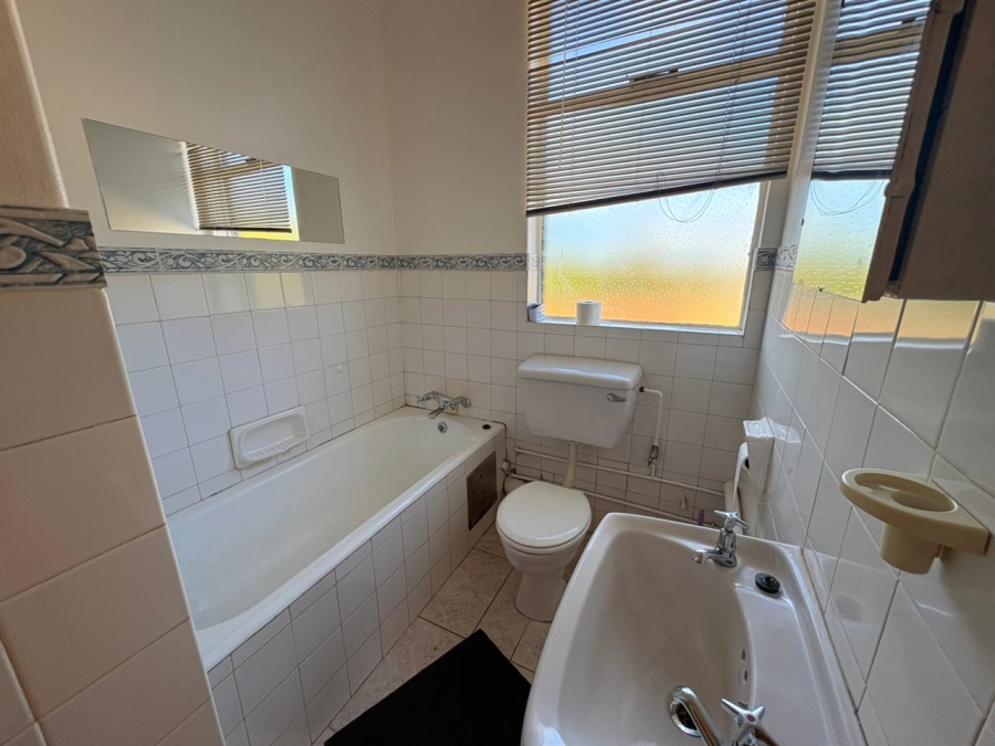 To Let 2 Bedroom Property for Rent in Huttenheights KwaZulu-Natal