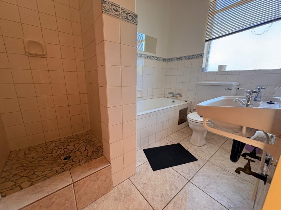 To Let 2 Bedroom Property for Rent in Huttenheights KwaZulu-Natal