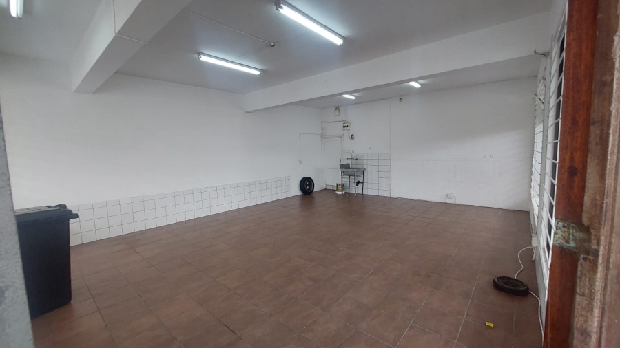 To Let Commercial Property for Rent in Bluff KwaZulu-Natal