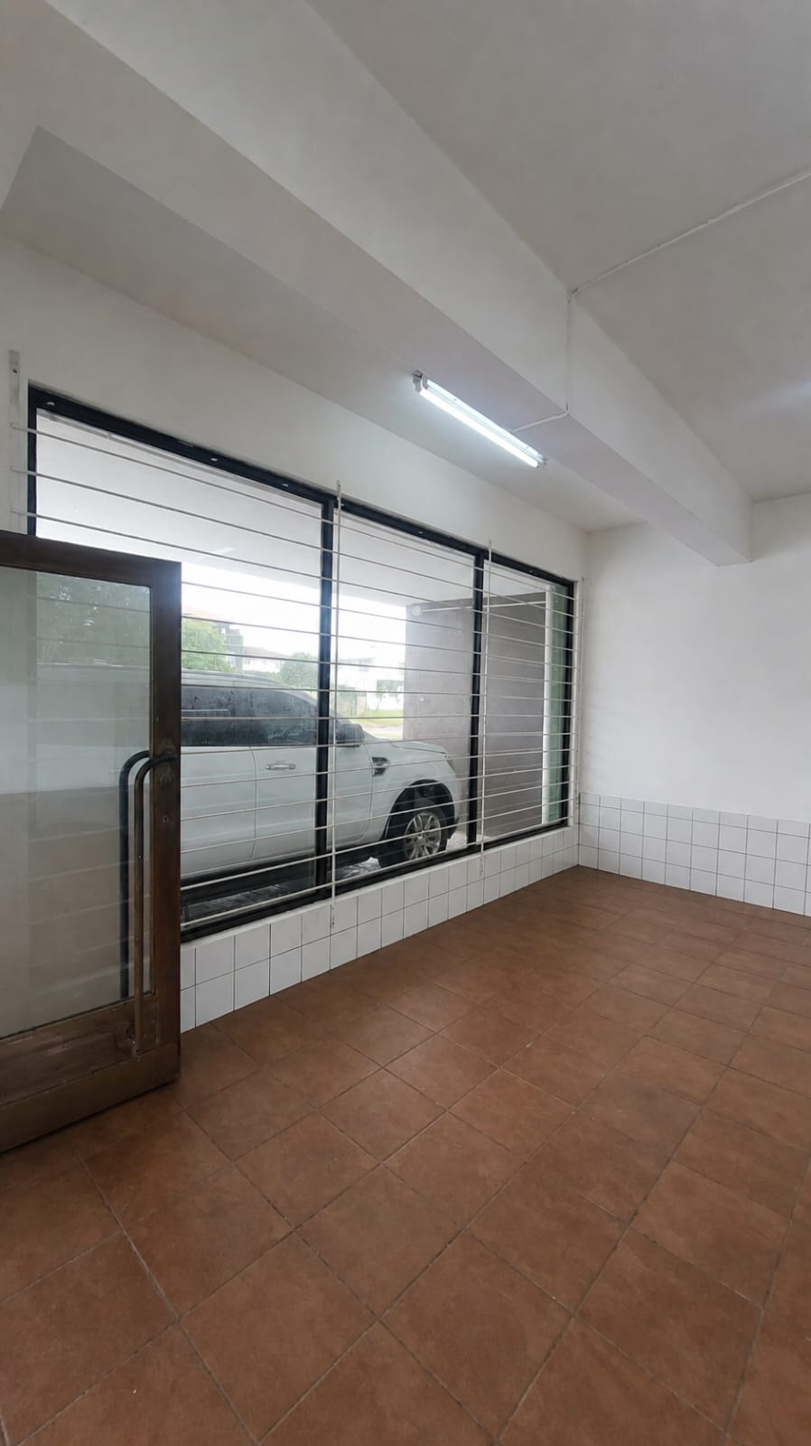 To Let Commercial Property for Rent in Bluff KwaZulu-Natal