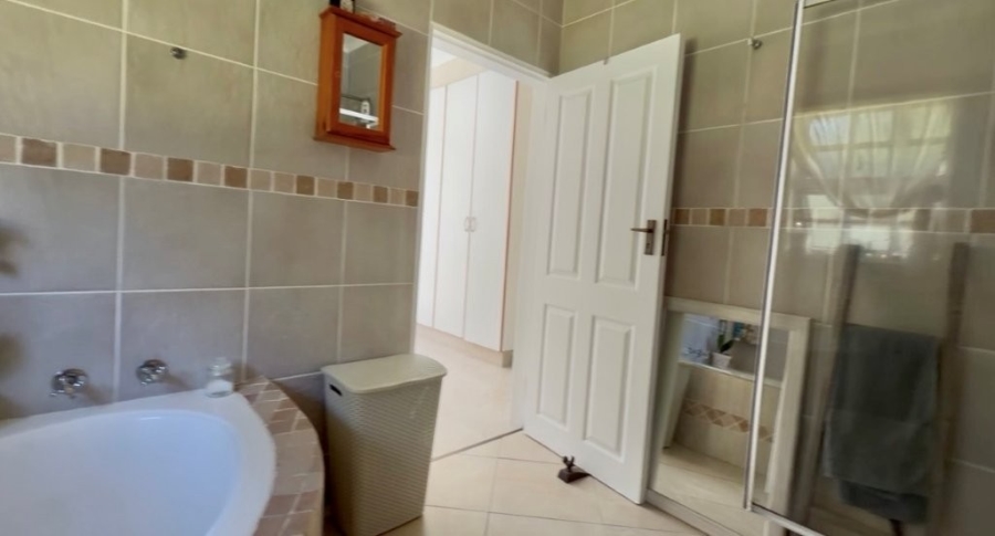 3 Bedroom Property for Sale in Shelly Beach KwaZulu-Natal