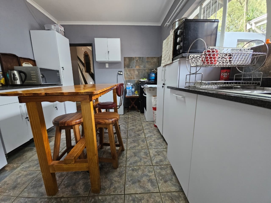 4 Bedroom Property for Sale in Signal Hill KwaZulu-Natal
