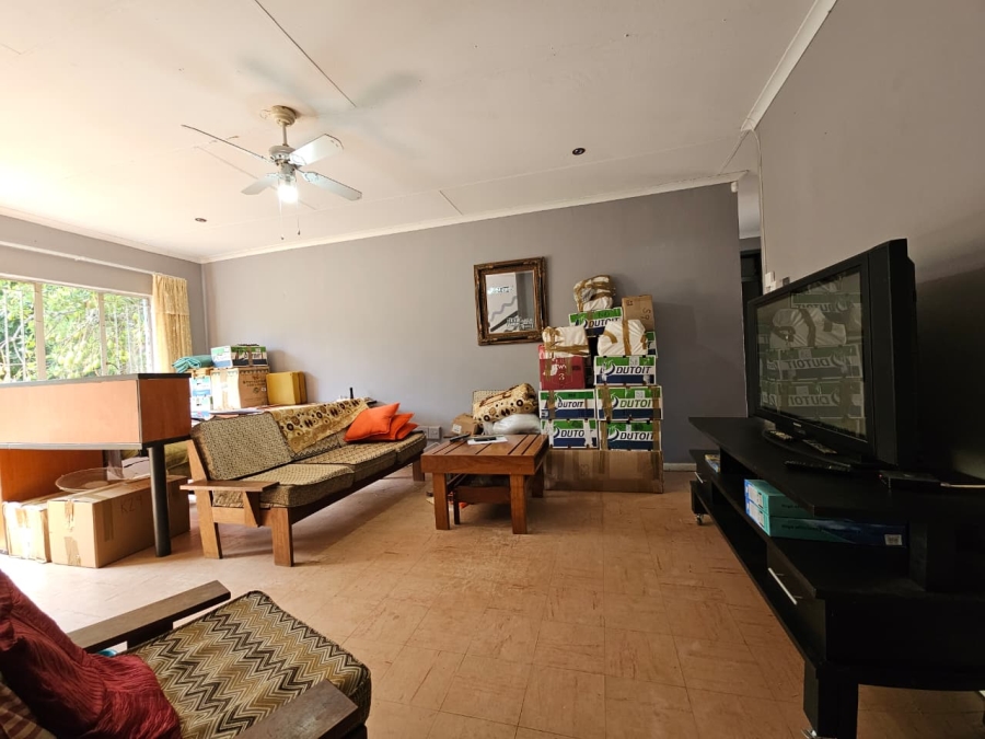 4 Bedroom Property for Sale in Signal Hill KwaZulu-Natal