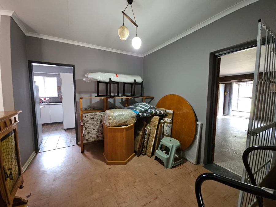 4 Bedroom Property for Sale in Signal Hill KwaZulu-Natal