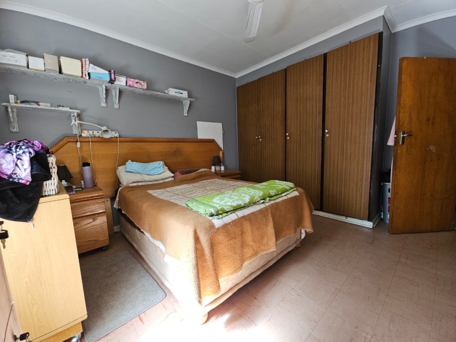 4 Bedroom Property for Sale in Signal Hill KwaZulu-Natal