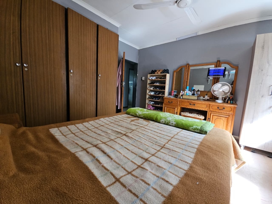 4 Bedroom Property for Sale in Signal Hill KwaZulu-Natal