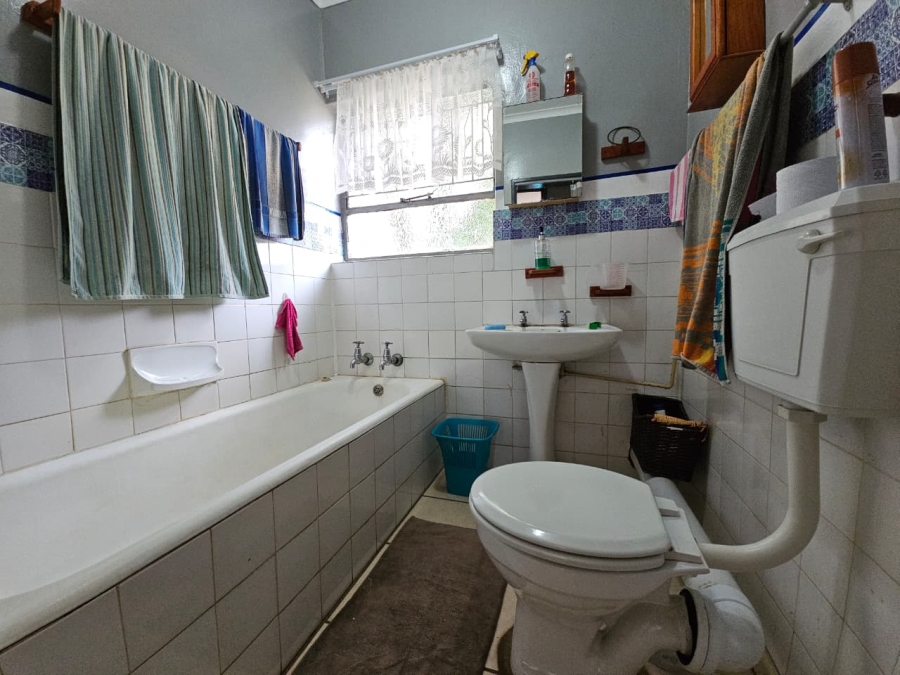 4 Bedroom Property for Sale in Signal Hill KwaZulu-Natal