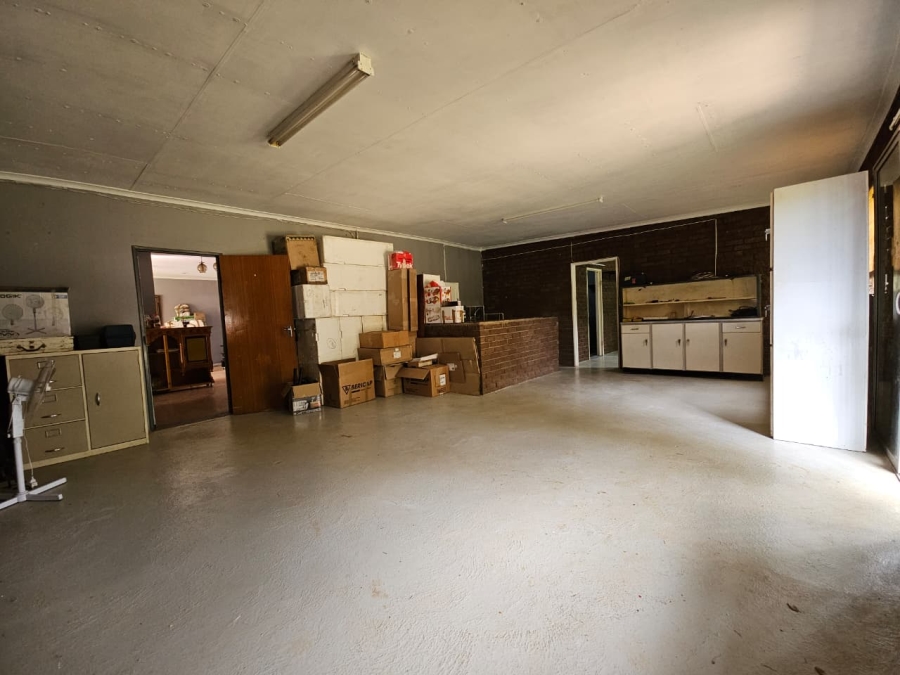 4 Bedroom Property for Sale in Signal Hill KwaZulu-Natal