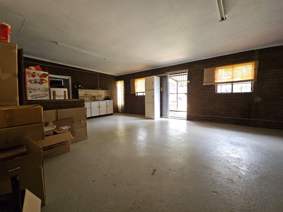 4 Bedroom Property for Sale in Signal Hill KwaZulu-Natal