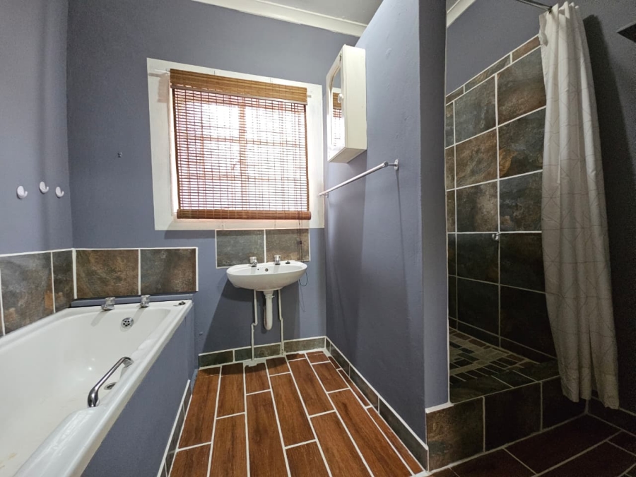 4 Bedroom Property for Sale in Signal Hill KwaZulu-Natal