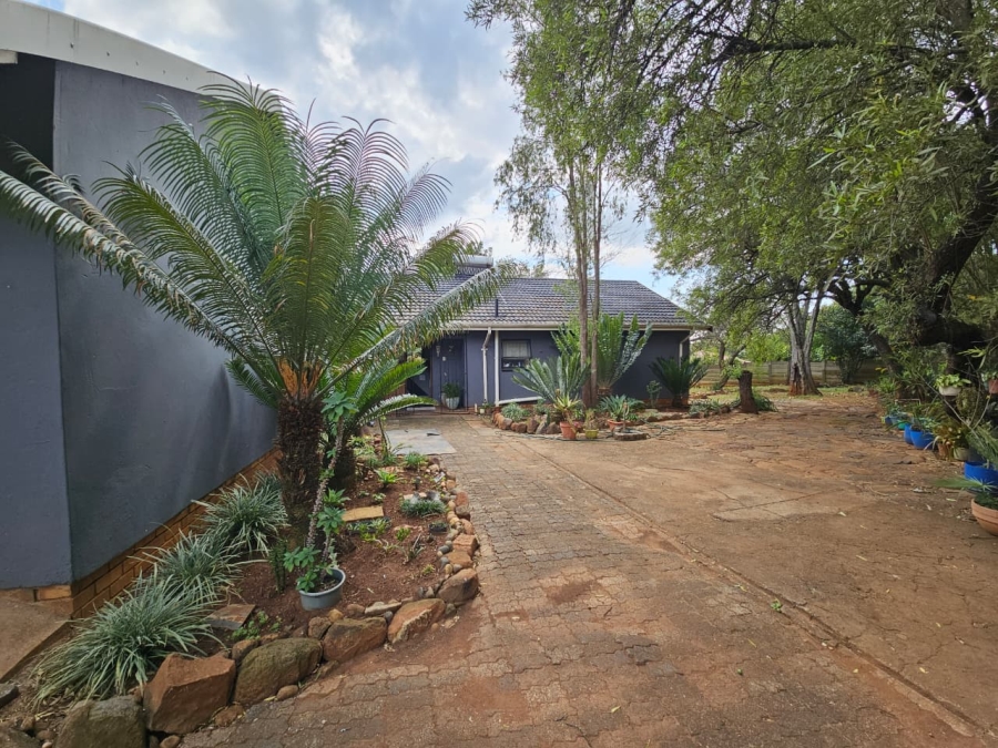 4 Bedroom Property for Sale in Signal Hill KwaZulu-Natal