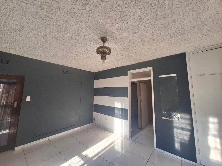 2 Bedroom Property for Sale in Montclair KwaZulu-Natal