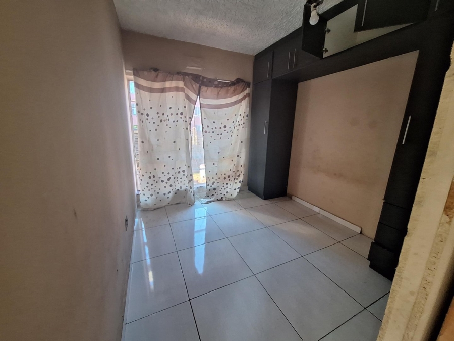 2 Bedroom Property for Sale in Montclair KwaZulu-Natal
