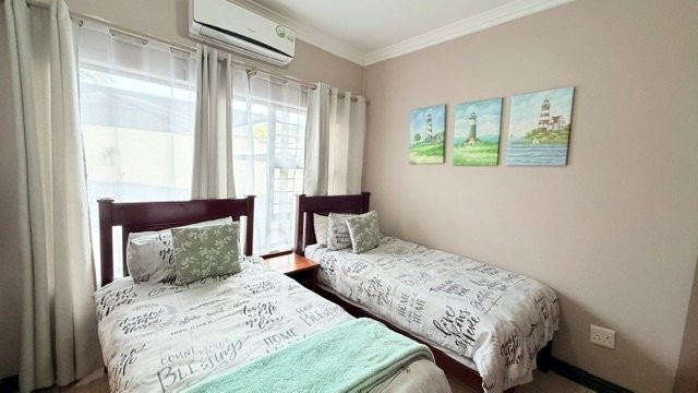 2 Bedroom Property for Sale in Uvongo KwaZulu-Natal