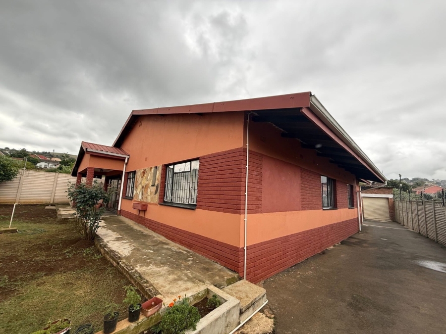  Bedroom Property for Sale in Newholme KwaZulu-Natal