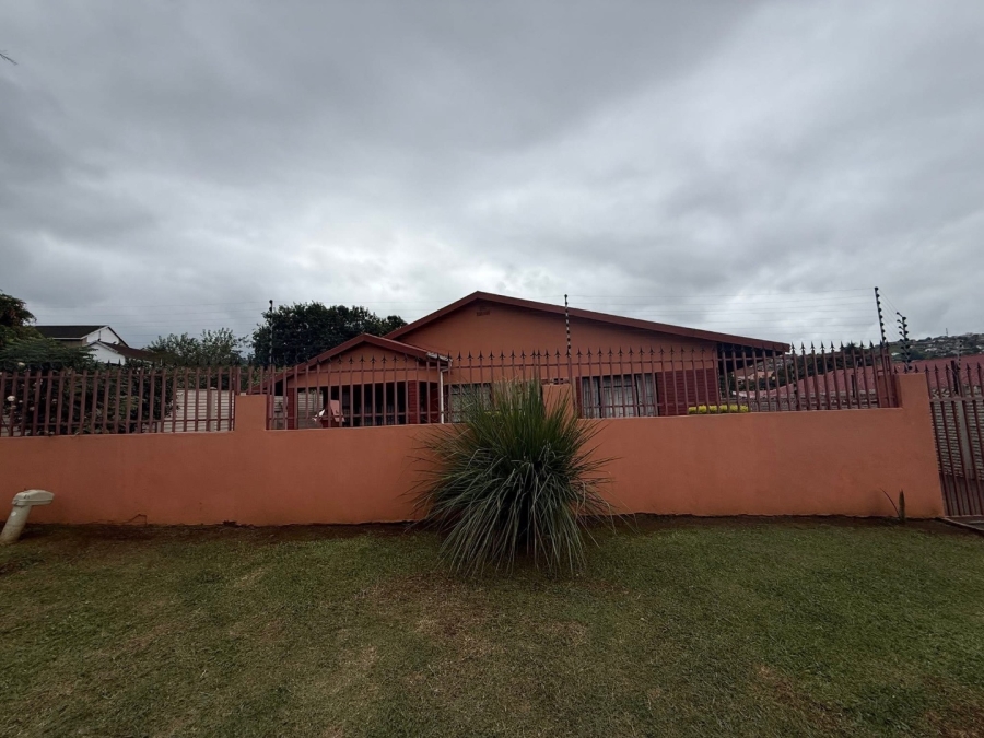  Bedroom Property for Sale in Newholme KwaZulu-Natal
