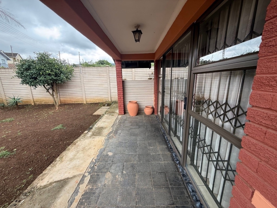  Bedroom Property for Sale in Newholme KwaZulu-Natal