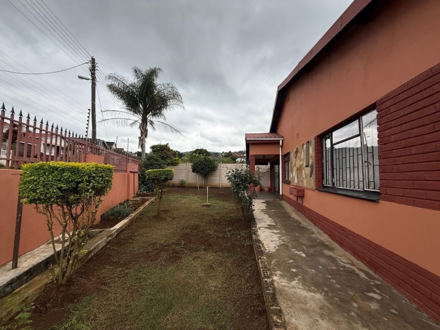  Bedroom Property for Sale in Newholme KwaZulu-Natal