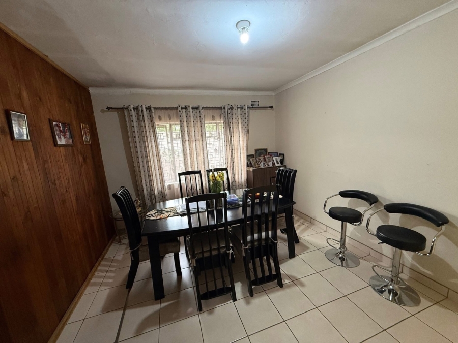  Bedroom Property for Sale in Newholme KwaZulu-Natal