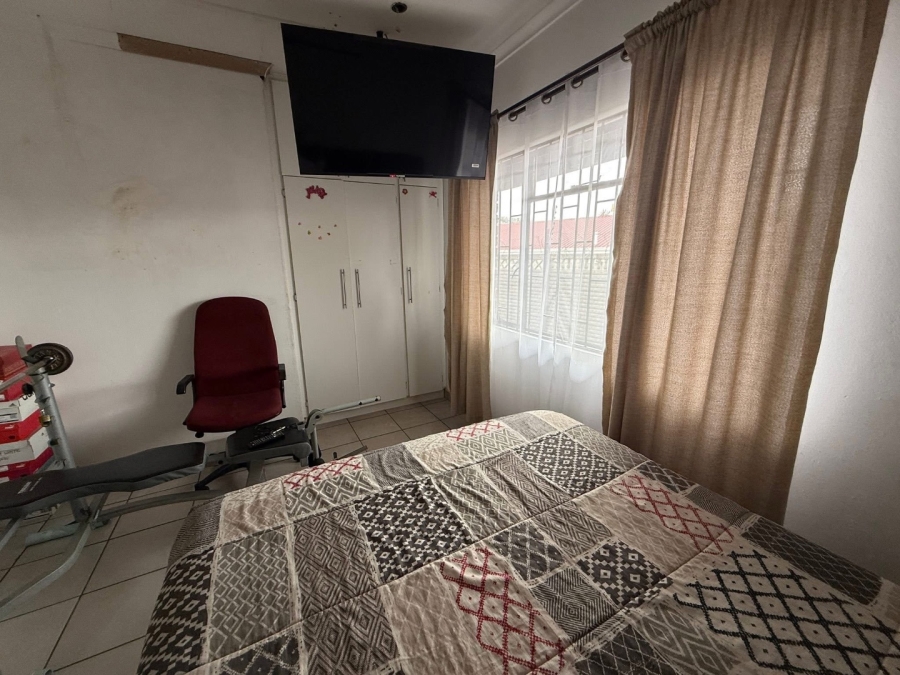  Bedroom Property for Sale in Newholme KwaZulu-Natal