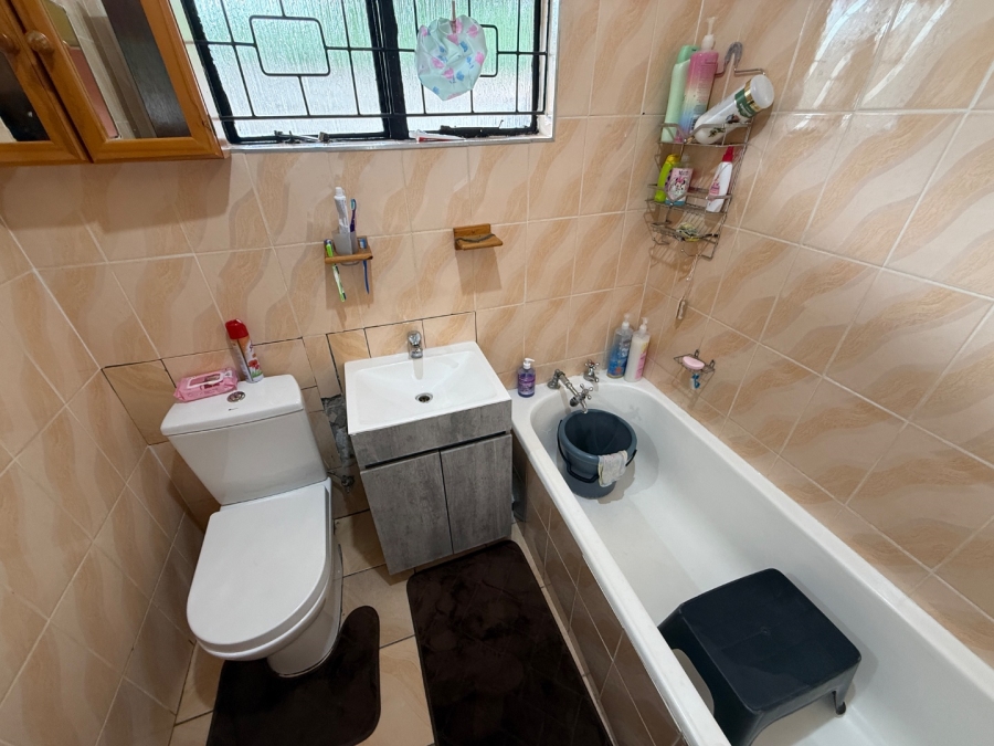  Bedroom Property for Sale in Newholme KwaZulu-Natal