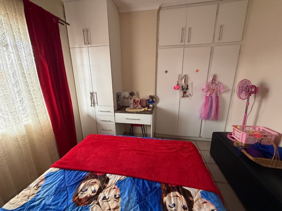  Bedroom Property for Sale in Newholme KwaZulu-Natal