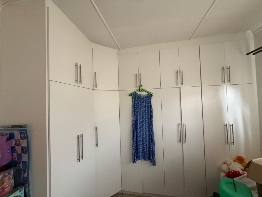  Bedroom Property for Sale in Newholme KwaZulu-Natal