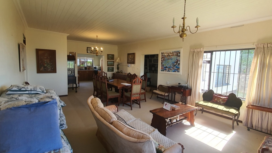 6 Bedroom Property for Sale in Ivy Beach KwaZulu-Natal