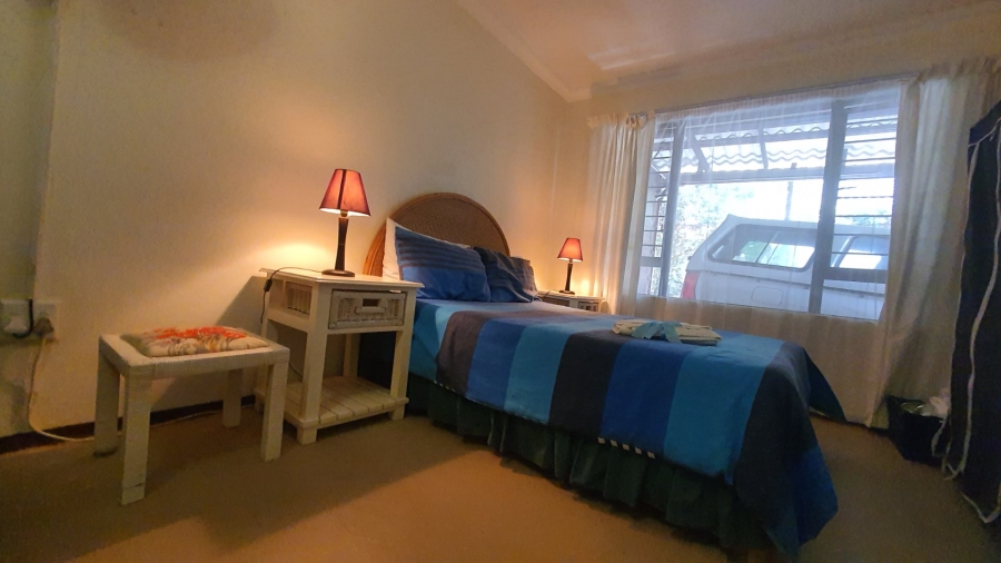 6 Bedroom Property for Sale in Ivy Beach KwaZulu-Natal