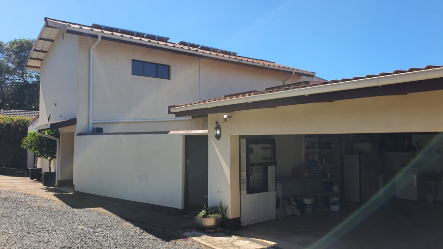 6 Bedroom Property for Sale in Ivy Beach KwaZulu-Natal