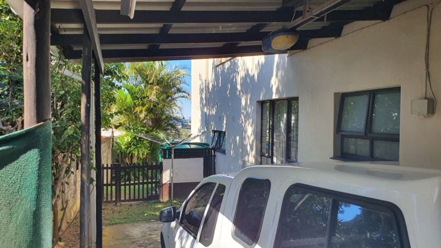 6 Bedroom Property for Sale in Ivy Beach KwaZulu-Natal