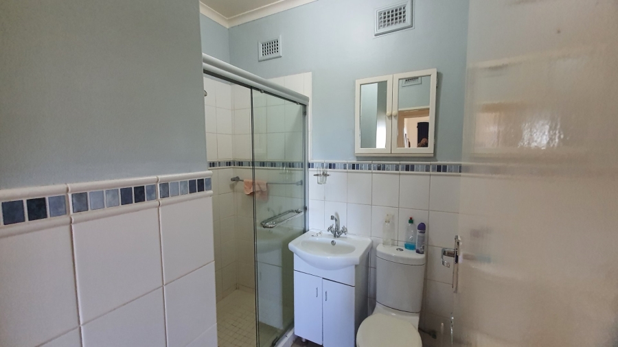 6 Bedroom Property for Sale in Ivy Beach KwaZulu-Natal