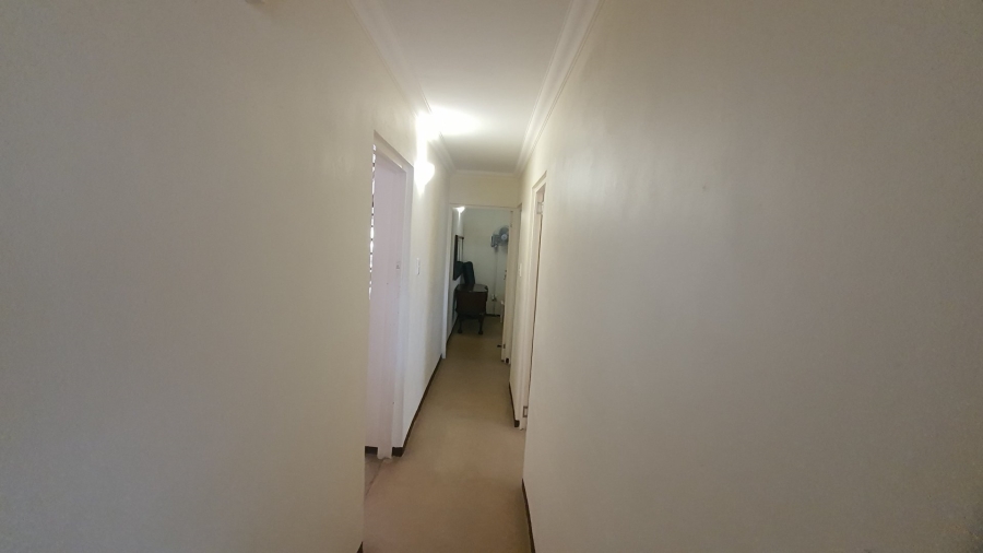 6 Bedroom Property for Sale in Ivy Beach KwaZulu-Natal