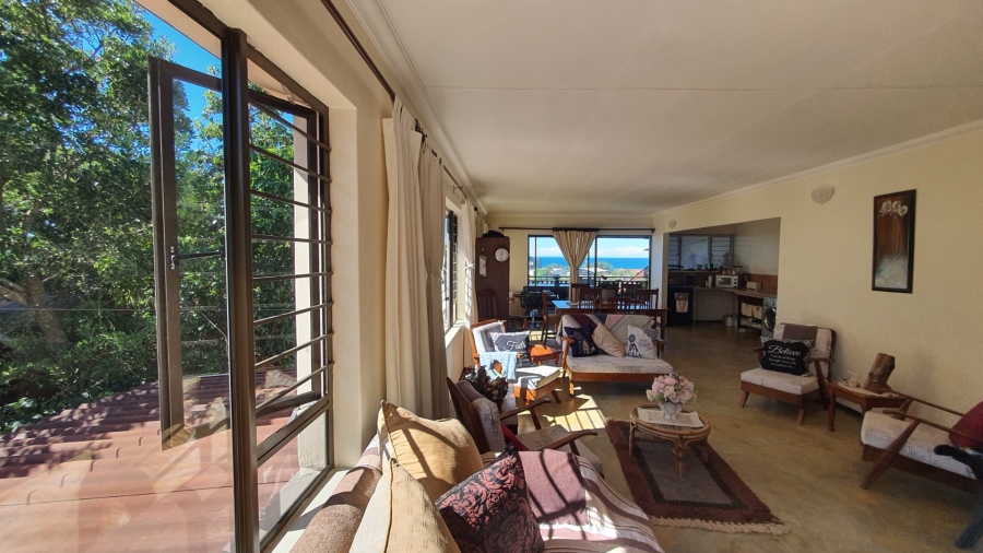 6 Bedroom Property for Sale in Ivy Beach KwaZulu-Natal