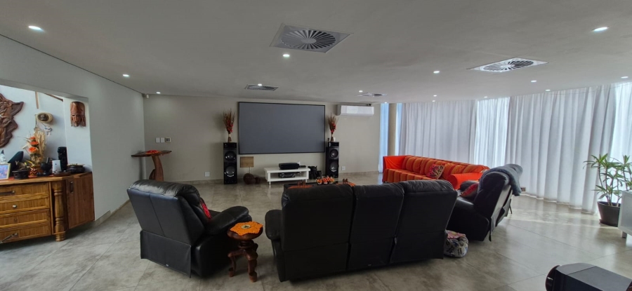 6 Bedroom Property for Sale in Pumula KwaZulu-Natal
